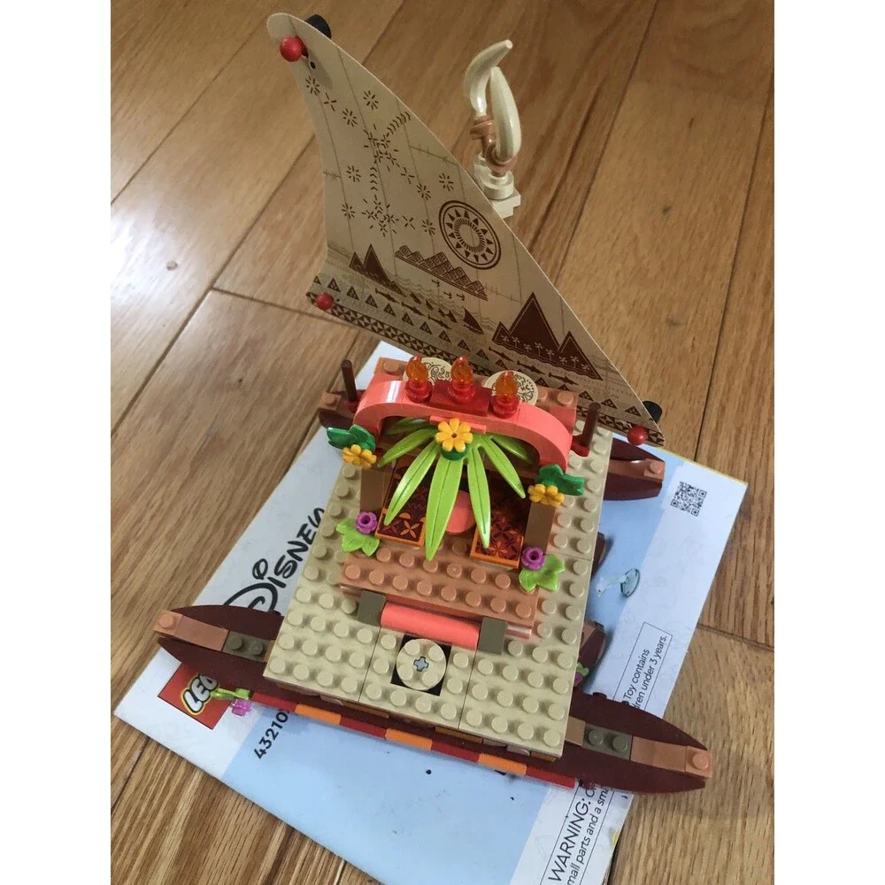 LEGO Disney Princess Moana Wayfinding Boat 43210 Complete‎ w/ manual without Box